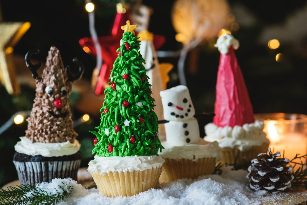 holiday themed cupcakes